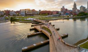 普羅維登斯|水面人行天橋